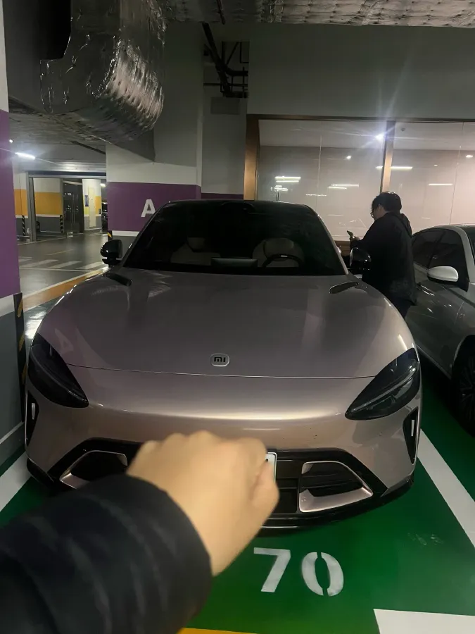 2025 MI YU7 BEV 101.7KWH,autocango,china used car exporter,china ev exporter,chinese used car exporter,chinese used ev exporter