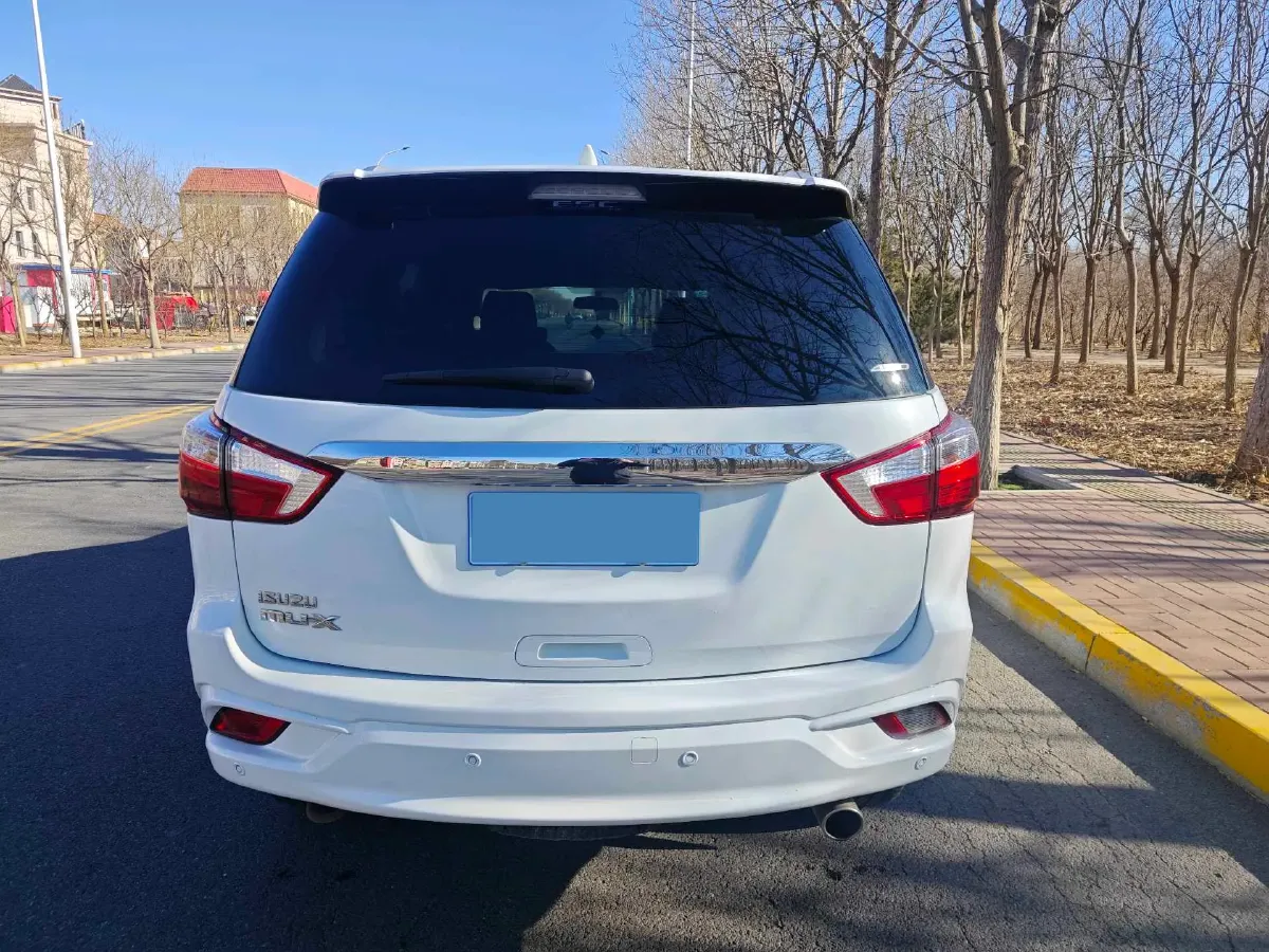 2018 Isuzu Mu-X 1.9T 163HP L4 6AT,autocango,china used car exporter,china ev exporter,chinese used car exporter,chinese used ev exporter