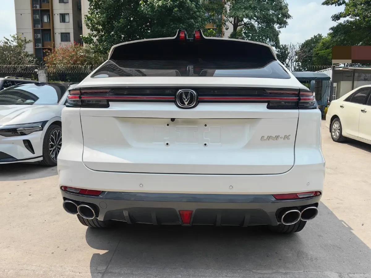 2021 ChangAn UNI-K 2.0T 233HP L4 8AT,autocango,china used car exporter,china ev exporter,chinese used car exporter,chinese used ev exporter