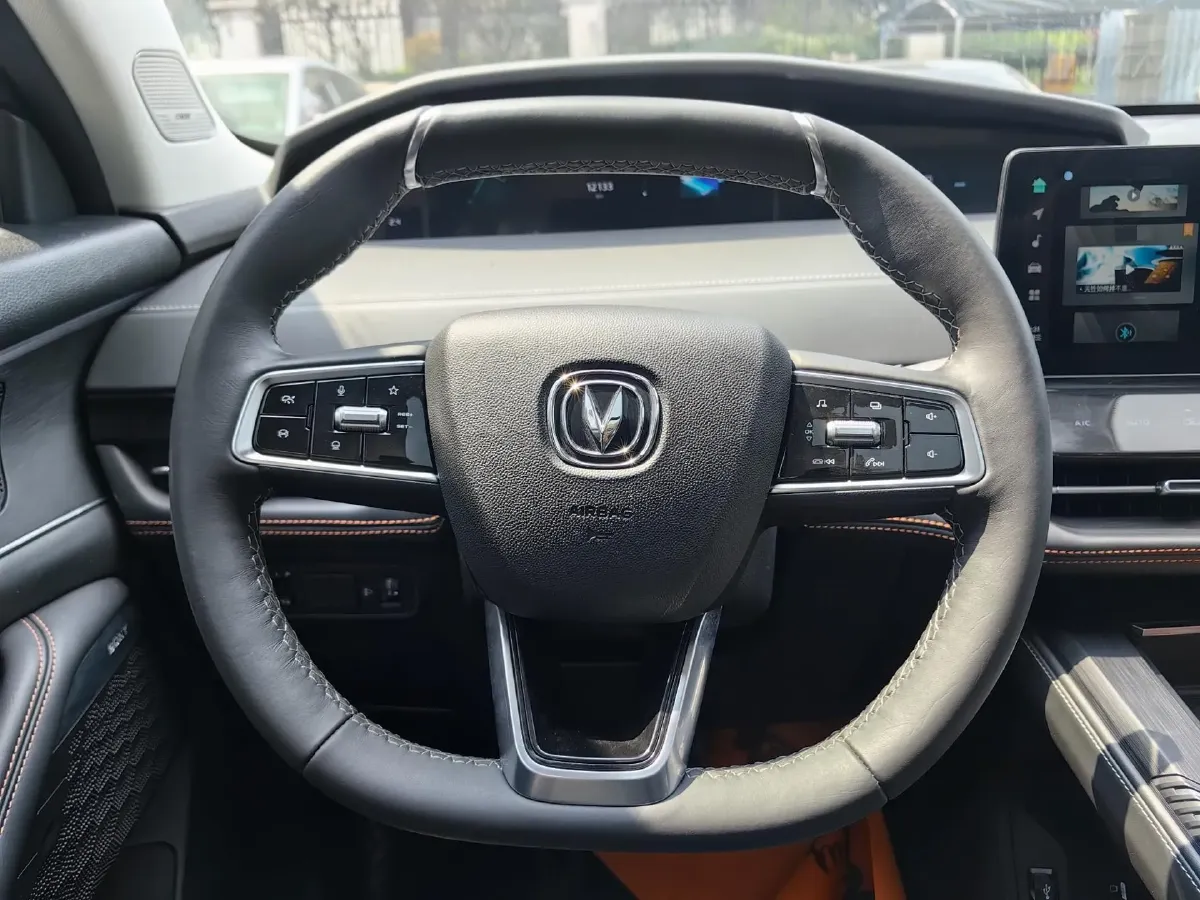 2021 ChangAn UNI-K 2.0T 233HP L4 8AT,autocango,china used car exporter,china ev exporter,chinese used car exporter,chinese used ev exporter