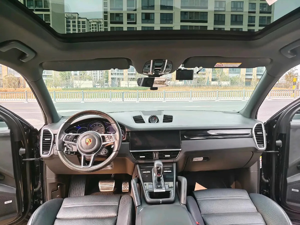 2022 Porsche Cayenne 2.9T 440HP V6 8AT,autocango,china used car exporter,china ev exporter,chinese used car exporter,chinese used ev exporter