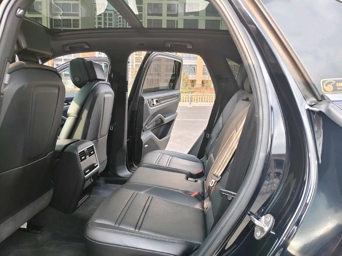 2022 Porsche Cayenne 2.9T 440HP V6 8AT,autocango,china used car exporter,china ev exporter,chinese used car exporter,chinese used ev exporter