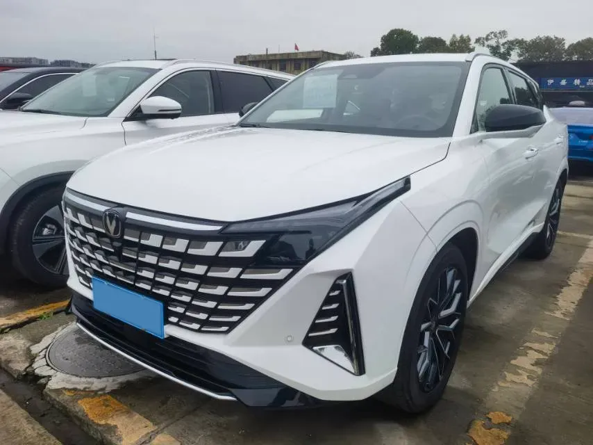 2025 ChangAn UNI-Z 1.5T 188HP L4 7DCT,autocango,china used car exporter,china ev exporter,chinese used car exporter,chinese used ev exporter