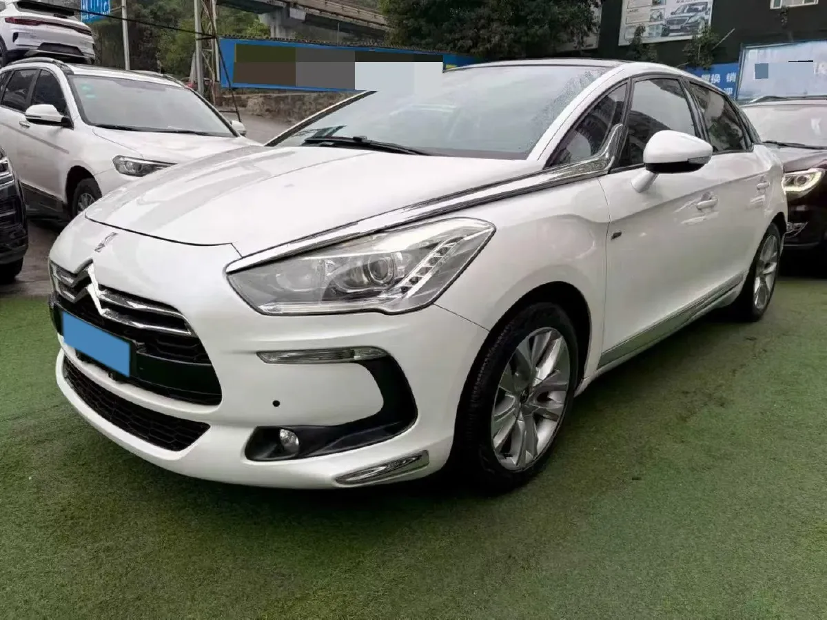 2014 DS 5 1.6T 163HP L4 6AT,autocango,china used car exporter,china ev exporter,chinese used car exporter,chinese used ev exporter