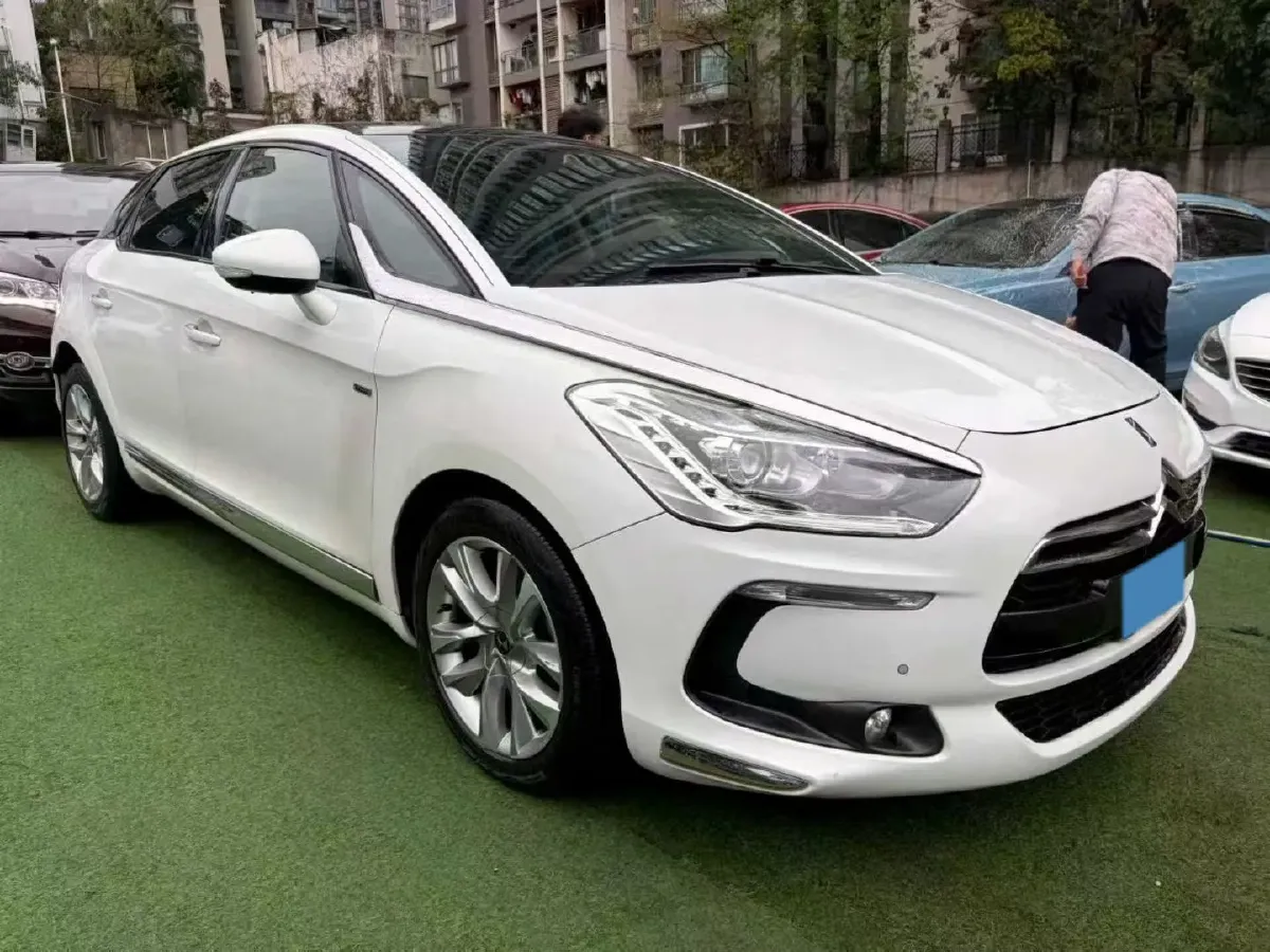 2014 DS 5 1.6T 163HP L4 6AT,autocango,china used car exporter,china ev exporter,chinese used car exporter,chinese used ev exporter