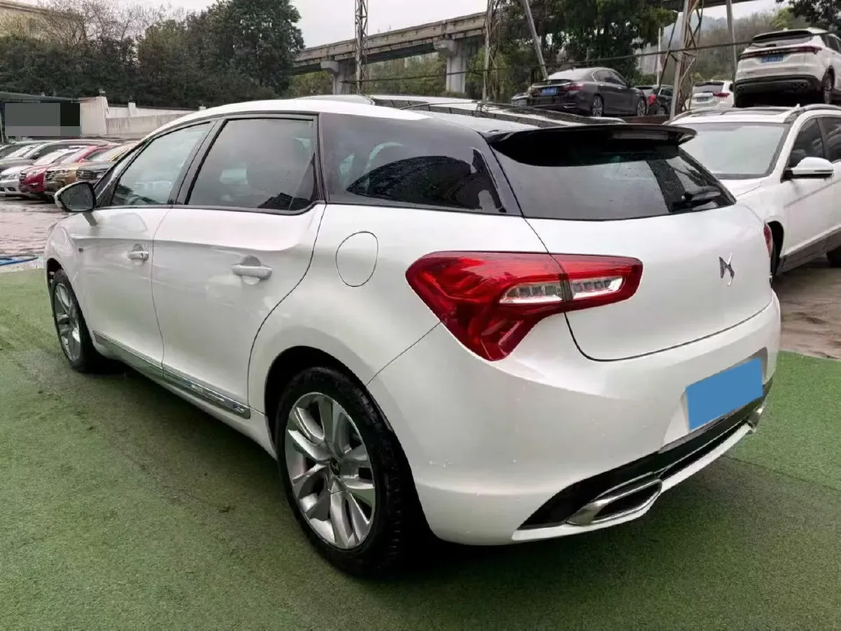2014 DS 5 1.6T 163HP L4 6AT,autocango,china used car exporter,china ev exporter,chinese used car exporter,chinese used ev exporter