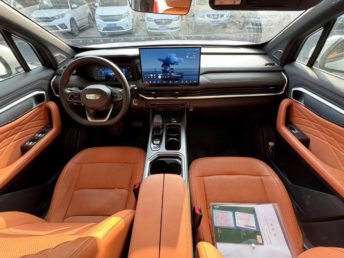 2024 Geely Okavango L 2.0T 218HP L4 7DCT,autocango,china used car exporter,china ev exporter,chinese used car exporter,chinese used ev exporter