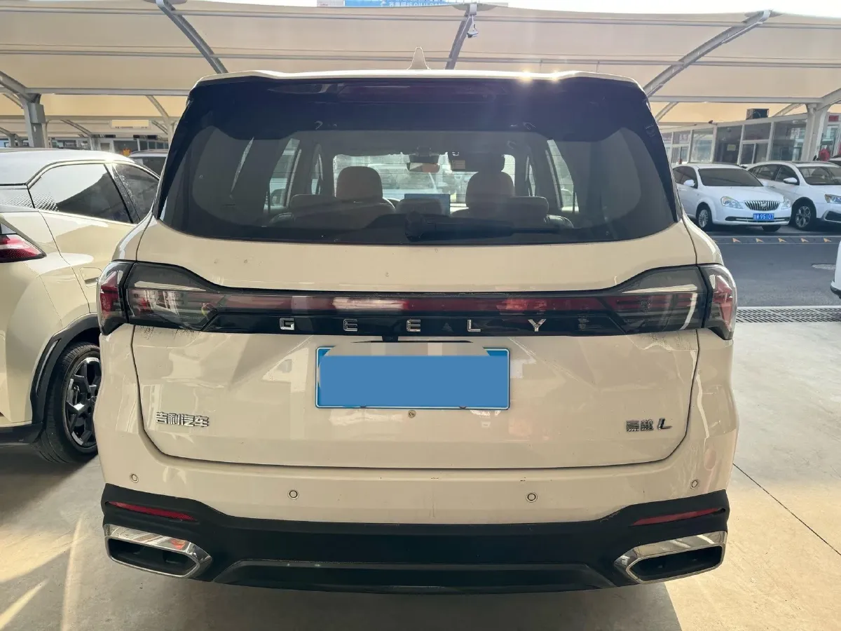 2024 Geely Okavango L 2.0T 218HP L4 7DCT,autocango,china used car exporter,china ev exporter,chinese used car exporter,chinese used ev exporter