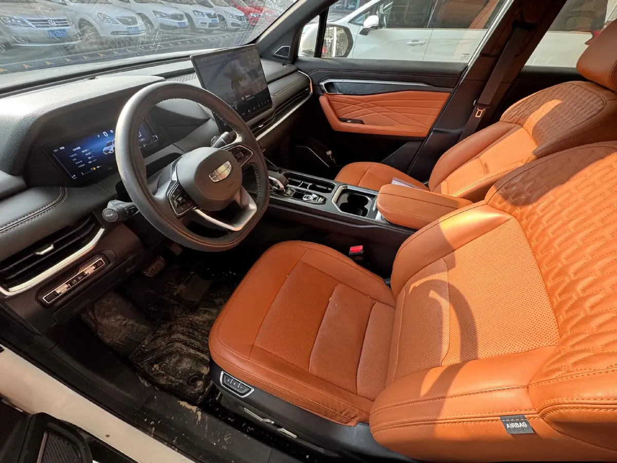 2024 Geely Okavango L 2.0T 218HP L4 7DCT,autocango,china used car exporter,china ev exporter,chinese used car exporter,chinese used ev exporter