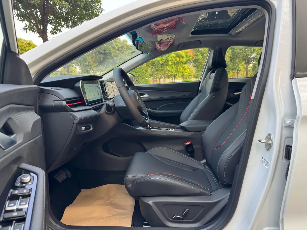 2024 Geely Binray 1.5T 181HP L4 7DCT,autocango,china used car exporter,china ev exporter,chinese used car exporter,chinese used ev exporter