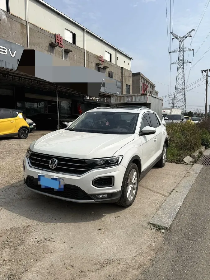 2020 Volkswagen T-Roc 1.4T 131HP L4 7DCT,autocango,china used car exporter,china ev exporter,chinese used car exporter,chinese used ev exporter