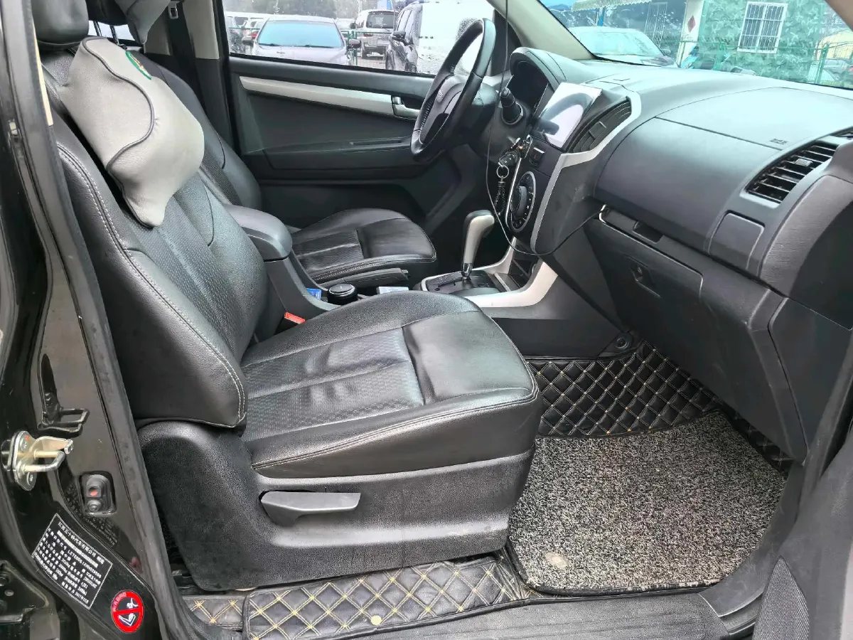 2015 Isuzu D-MAX 2.5T 136HP L4 5AT,autocango,china used car exporter,china ev exporter,chinese used car exporter,chinese used ev exporter