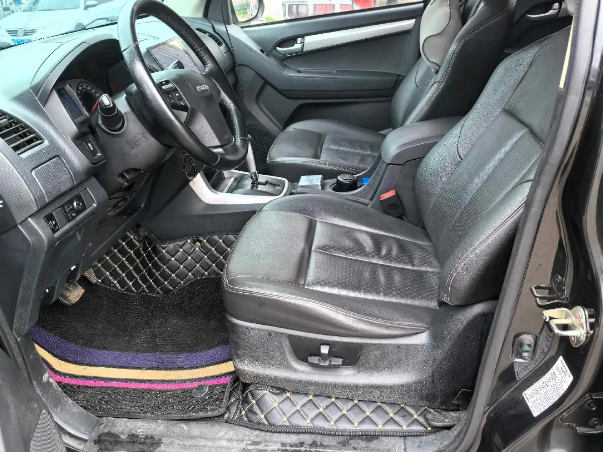 2015 Isuzu D-MAX 2.5T 136HP L4 5AT,autocango,china used car exporter,china ev exporter,chinese used car exporter,chinese used ev exporter