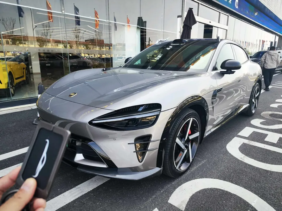 2025 MI YU7 BEV 101.7KWH,autocango,china used car exporter,china ev exporter,chinese used car exporter,chinese used ev exporter