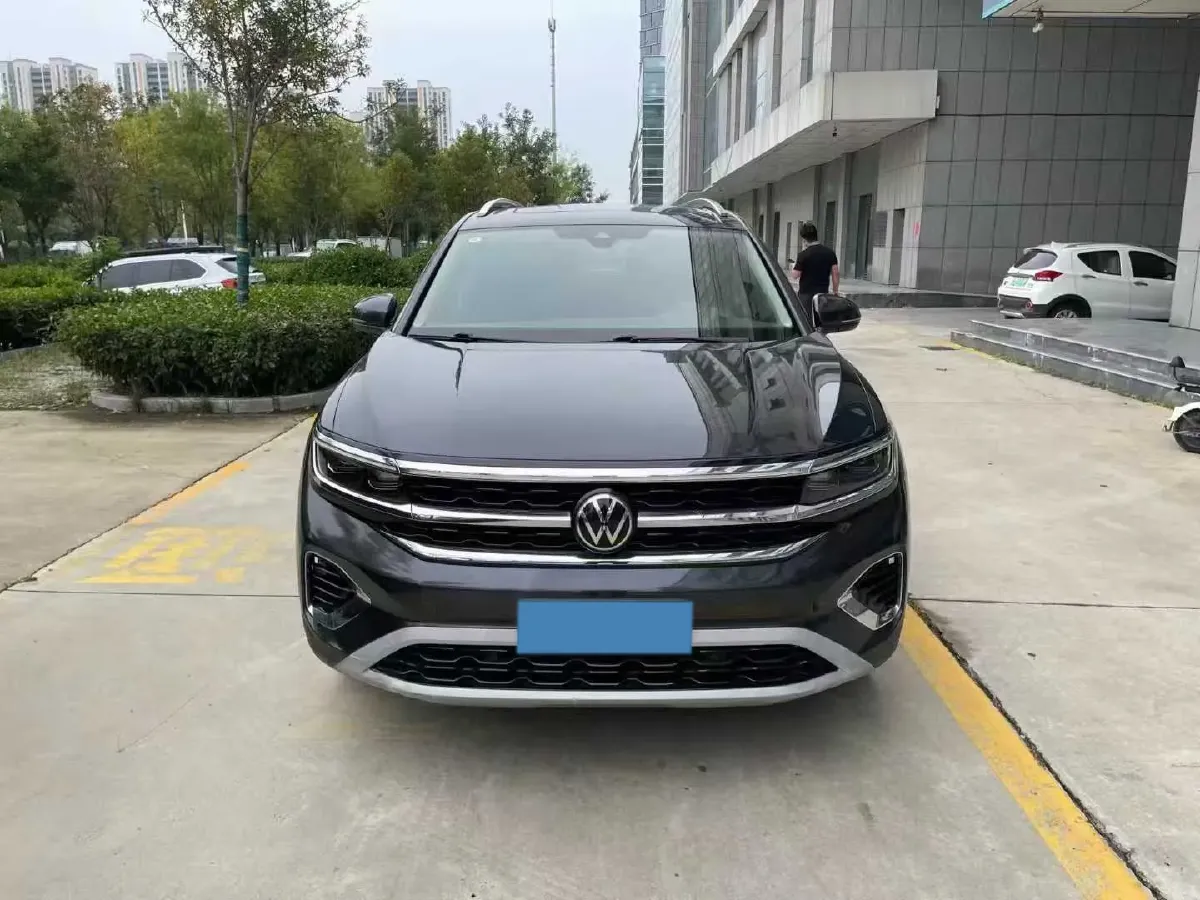 2021 Volkswagen Talagon 2.0T 220HP L4 7DCT,autocango,china used car exporter,china ev exporter,chinese used car exporter,chinese used ev exporter