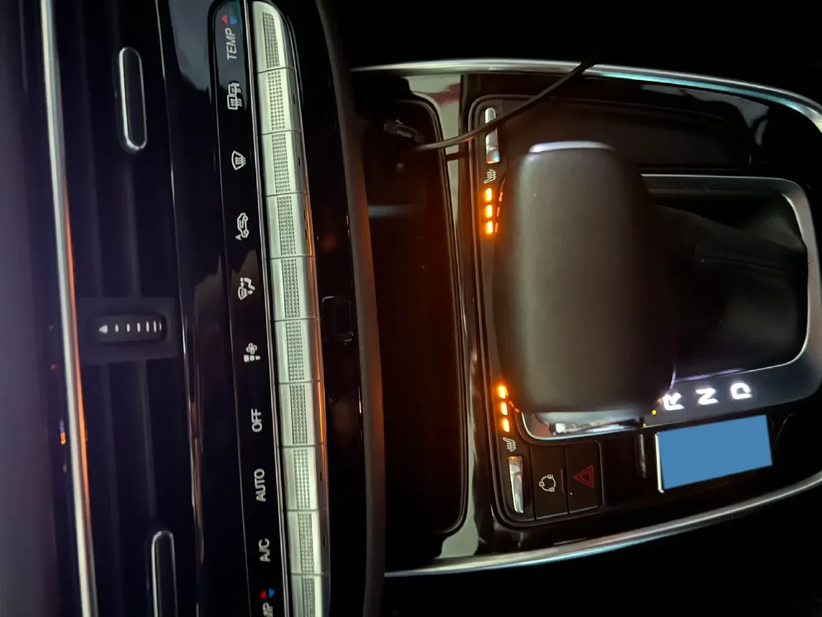 2021 GAC Trumpchi M6 1.5T 169HP L4 7DCT,autocango,china used car exporter,china ev exporter,chinese used car exporter,chinese used ev exporter