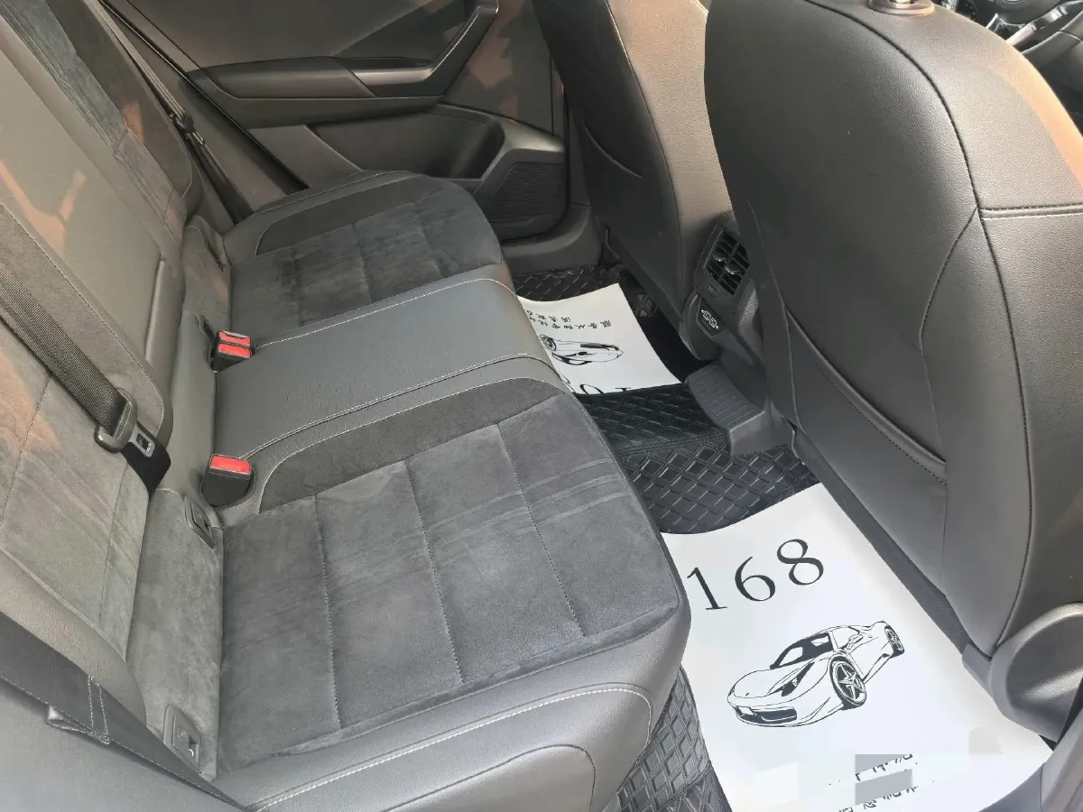 2022 Volkswagen T-Roc 1.4T 150HP L4 7DCT,autocango,china used car exporter,china ev exporter,chinese used car exporter,chinese used ev exporter