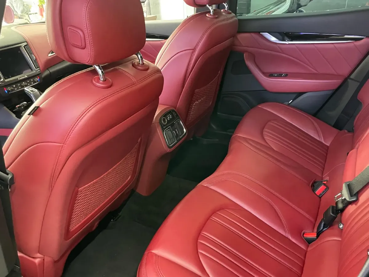 2019 Maserati Levante 3.0T 350HP V6 8AT,autocango,china used car exporter,china ev exporter,chinese used car exporter,chinese used ev exporter