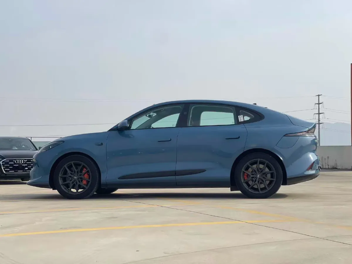 2025 IM LS6 BEV 75KWH,autocango,china used car exporter,china ev exporter,chinese used car exporter,chinese used ev exporter