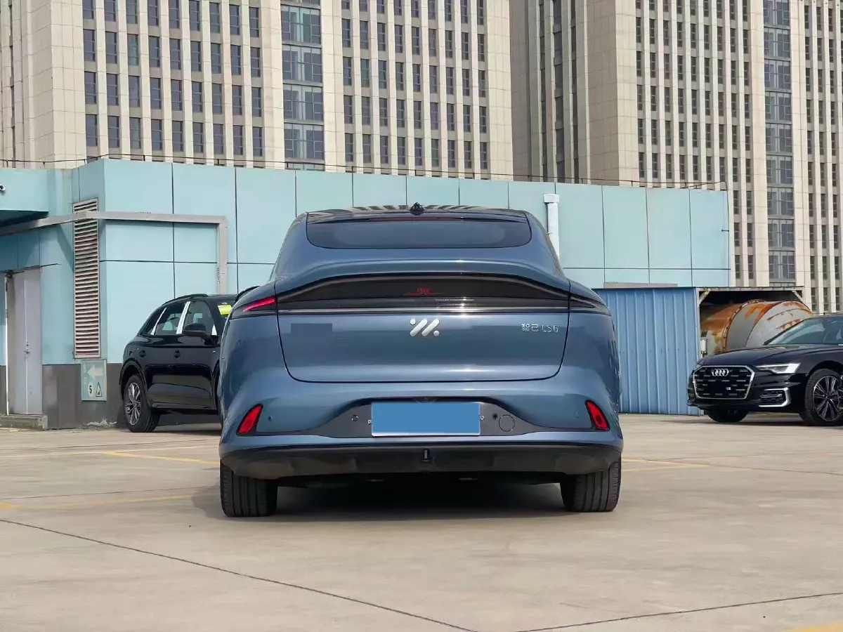 2025 IM LS6 BEV 75KWH,autocango,china used car exporter,china ev exporter,chinese used car exporter,chinese used ev exporter