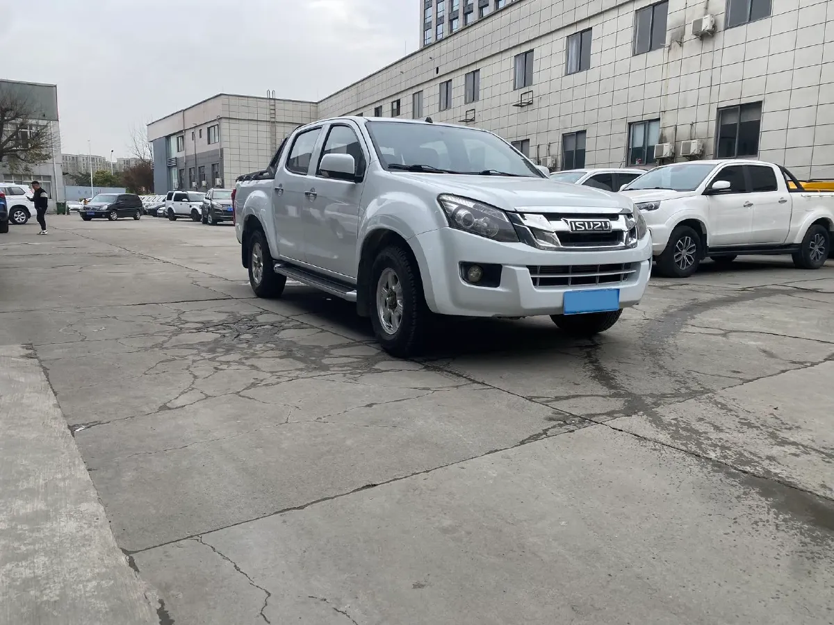 2018 HuangHai JiaoLong 2.5T 140HP L4 5MT,autocango,china used car exporter,china ev exporter,chinese used car exporter,chinese used ev exporter