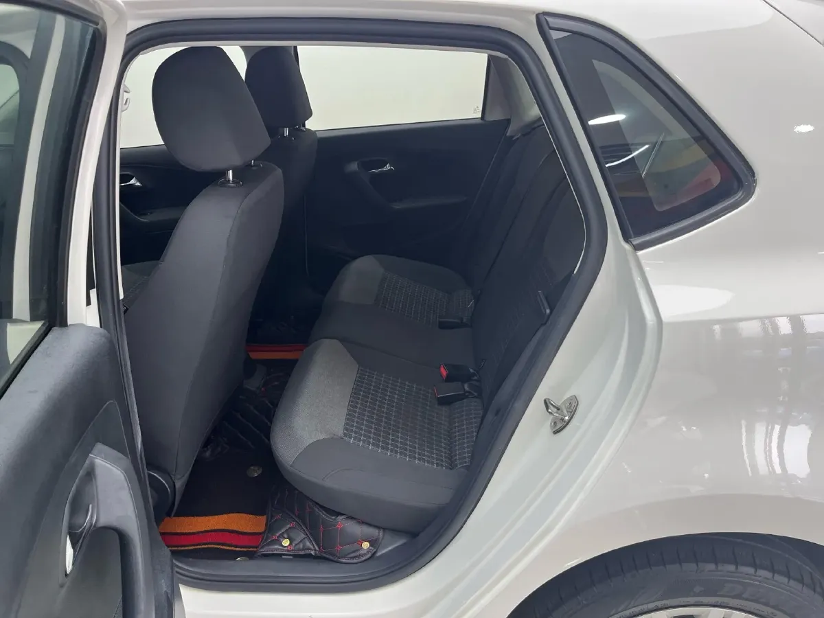 2016 Volkswagen Polo 1.6L 110HP L4 6AT,autocango,china used car exporter,china ev exporter,chinese used car exporter,chinese used ev exporter