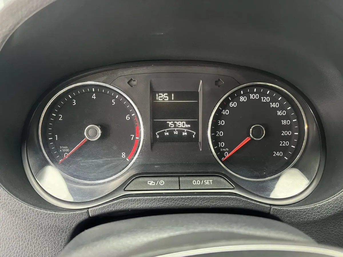 2016 Volkswagen Polo 1.6L 110HP L4 6AT,autocango,china used car exporter,china ev exporter,chinese used car exporter,chinese used ev exporter