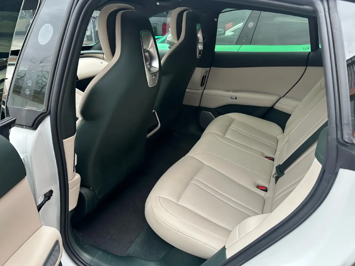 2025 MI YU7 BEV 96.3KWH,autocango,china used car exporter,china ev exporter,chinese used car exporter,chinese used ev exporter