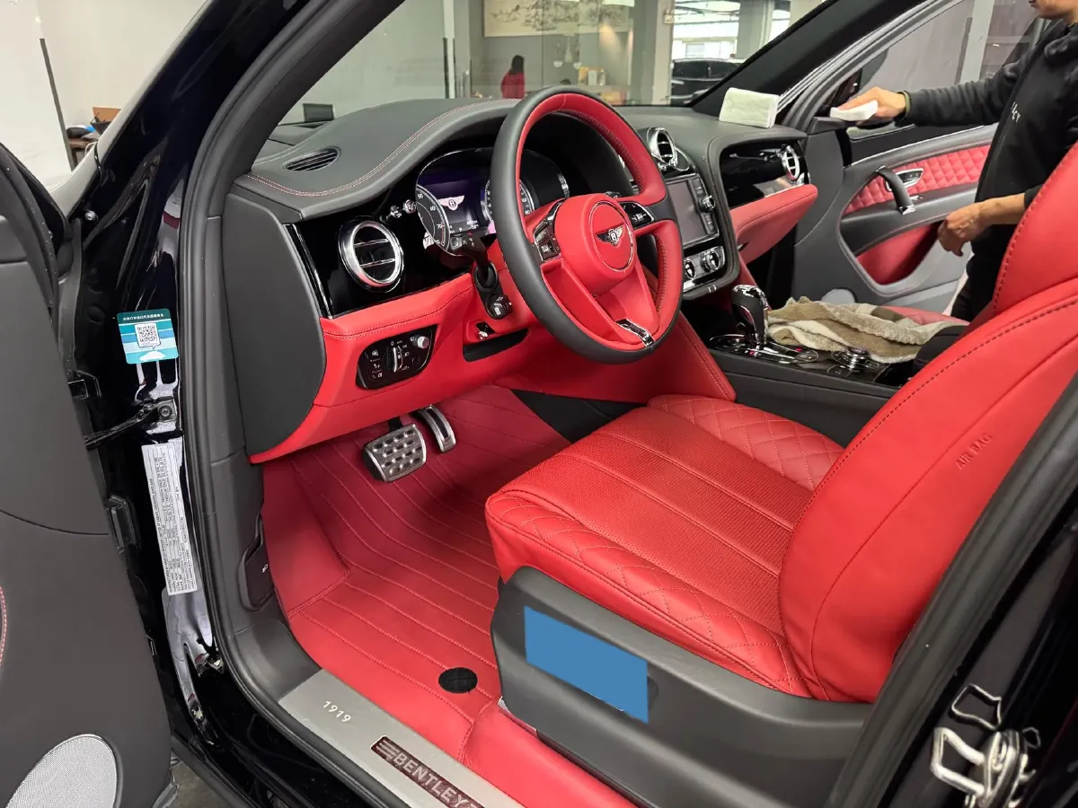 2018 Bentley Bentayga 4.0T 550HP V8 8AT,autocango,china used car exporter,china ev exporter,chinese used car exporter,chinese used ev exporter