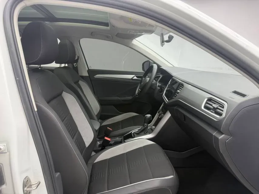 2022 Volkswagen T-Roc 1.4T 150HP L4 7DCT,autocango,china used car exporter,china ev exporter,chinese used car exporter,chinese used ev exporter