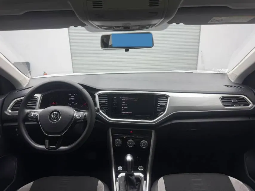 2022 Volkswagen T-Roc 1.4T 150HP L4 7DCT,autocango,china used car exporter,china ev exporter,chinese used car exporter,chinese used ev exporter