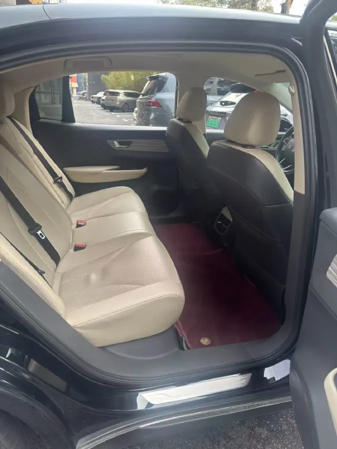 2023 HongQi E-QM5 BEV 82KWH,autocango,china used car exporter,china ev exporter,chinese used car exporter,chinese used ev exporter