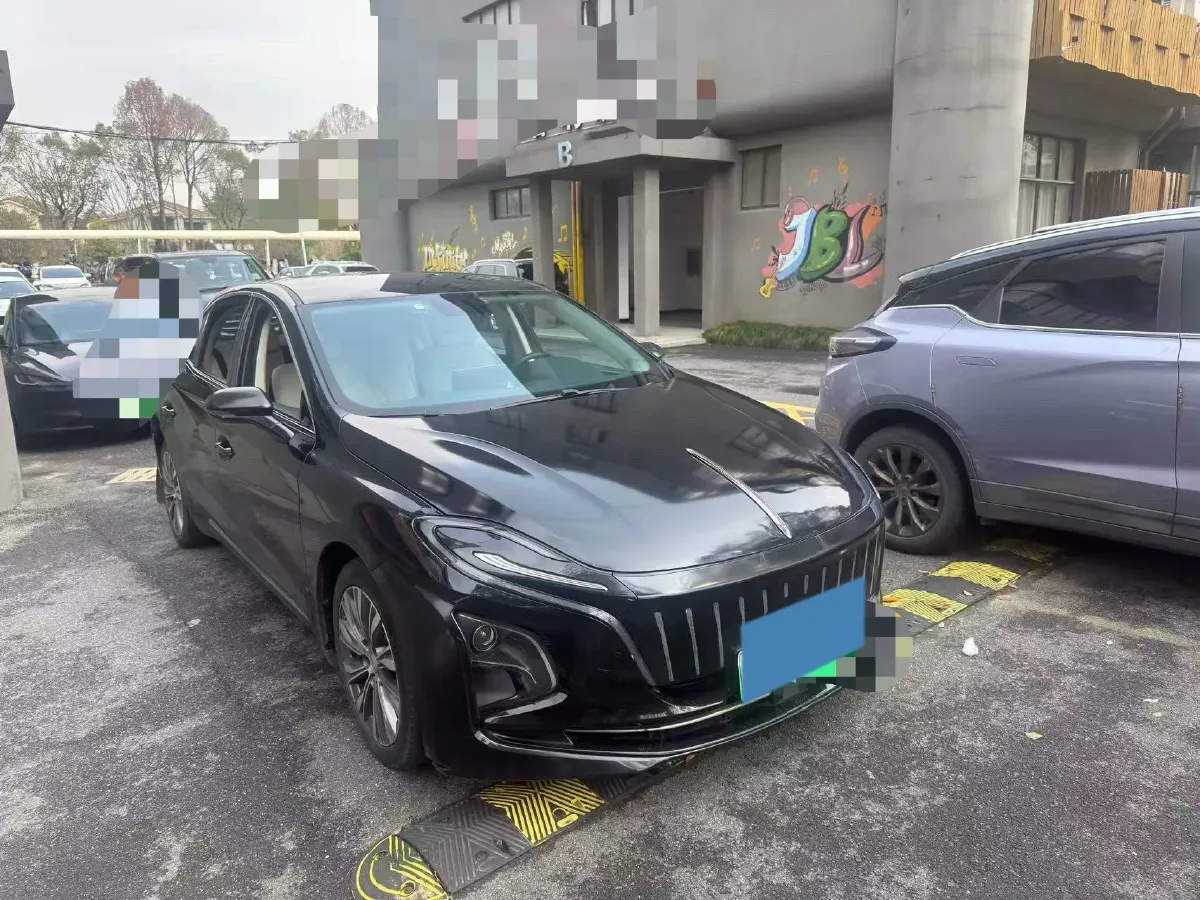 2023 HongQi E-QM5 BEV 82KWH,autocango,china used car exporter,china ev exporter,chinese used car exporter,chinese used ev exporter