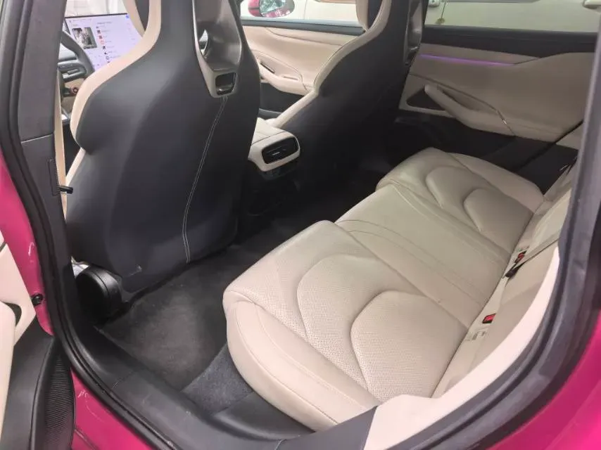 2024 MI SU7 BEV 101KWH,autocango,china used car exporter,china ev exporter,chinese used car exporter,chinese used ev exporter