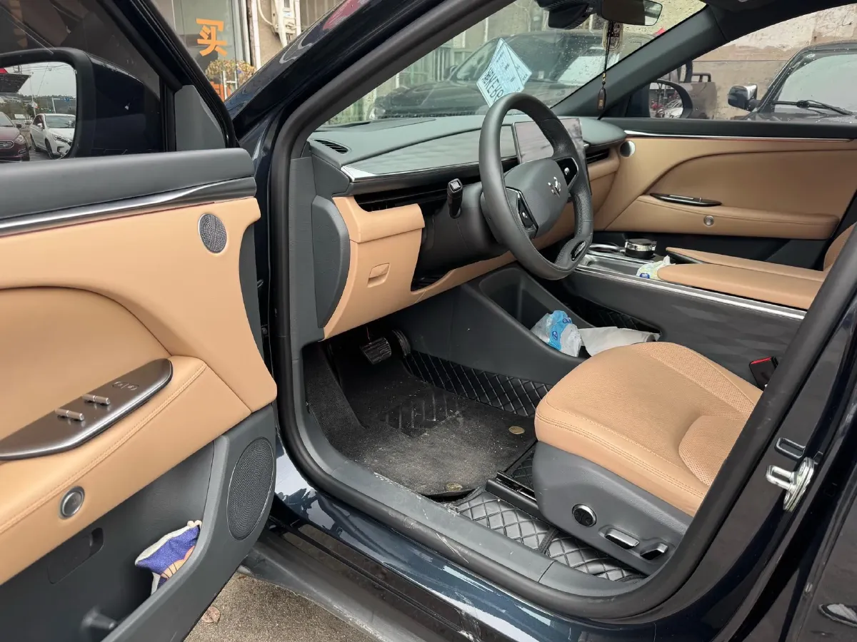 2024 ARCFOX αT5 BEV 65KWH,autocango,china used car exporter,china ev exporter,chinese used car exporter,chinese used ev exporter