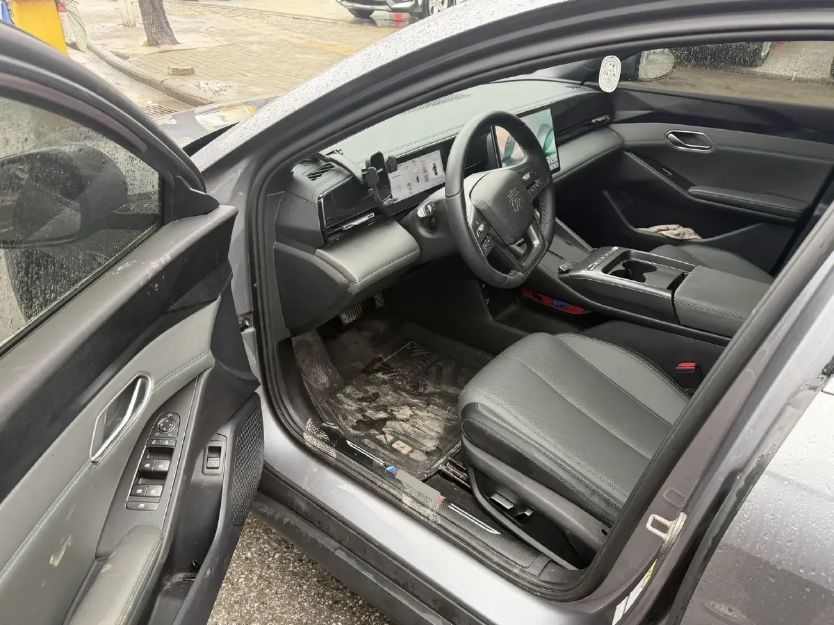 2025 BYD QinL BEV,autocango,china used car exporter,china ev exporter,chinese used car exporter,chinese used ev exporter