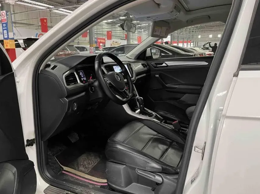 2020 Volkswagen T-Roc 1.4T 150HP L4 7DCT,autocango,china used car exporter,china ev exporter,chinese used car exporter,chinese used ev exporter