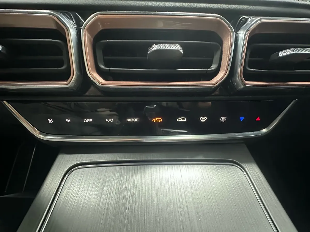 2021 Jetour X70 Plus 1.5T 156HP L4 6DCT,autocango,china used car exporter,china ev exporter,chinese used car exporter,chinese used ev exporter