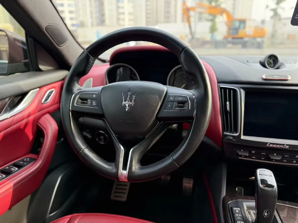 2019 Maserati Levante 3.0T 350HP V6 8AT,autocango,china used car exporter,china ev exporter,chinese used car exporter,chinese used ev exporter