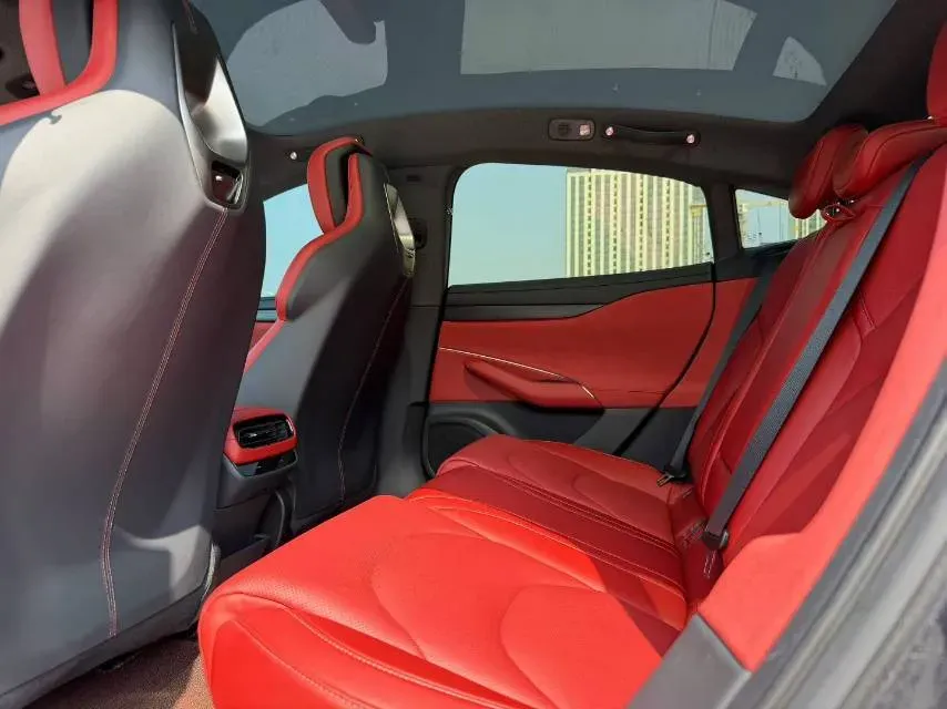 2024 MI SU7 BEV 94.3KWH,autocango,china used car exporter,china ev exporter,chinese used car exporter,chinese used ev exporter