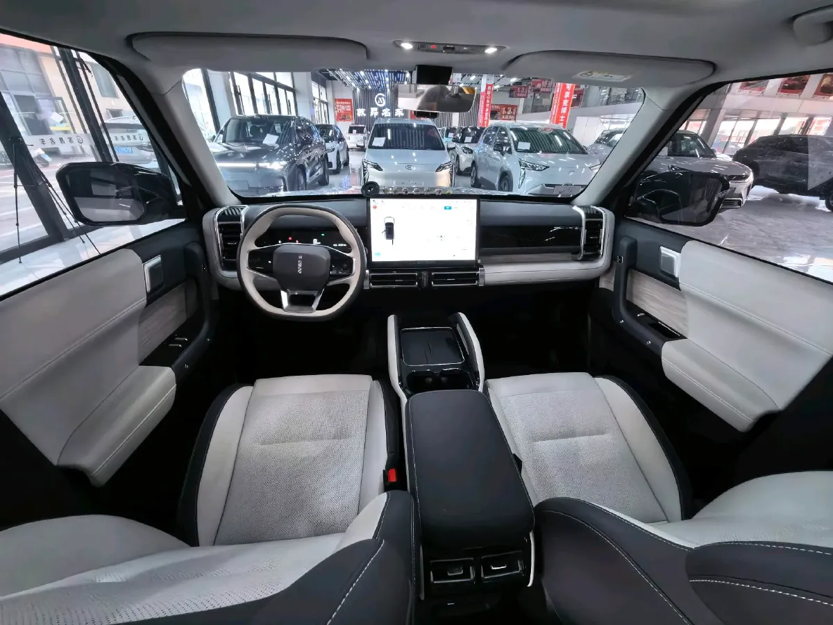 2024 iCAR iCAR 03 BEV 65.69KWH,autocango,china used car exporter,china ev exporter,chinese used car exporter,chinese used ev exporter