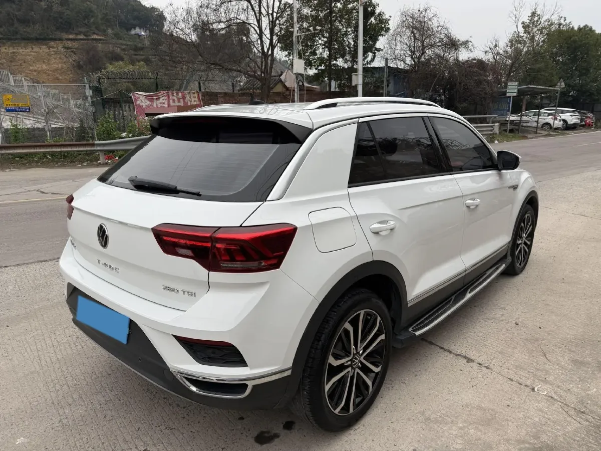 2021 Volkswagen T-Roc 1.4T 150HP L4 7DCT,autocango,china used car exporter,china ev exporter,chinese used car exporter,chinese used ev exporter