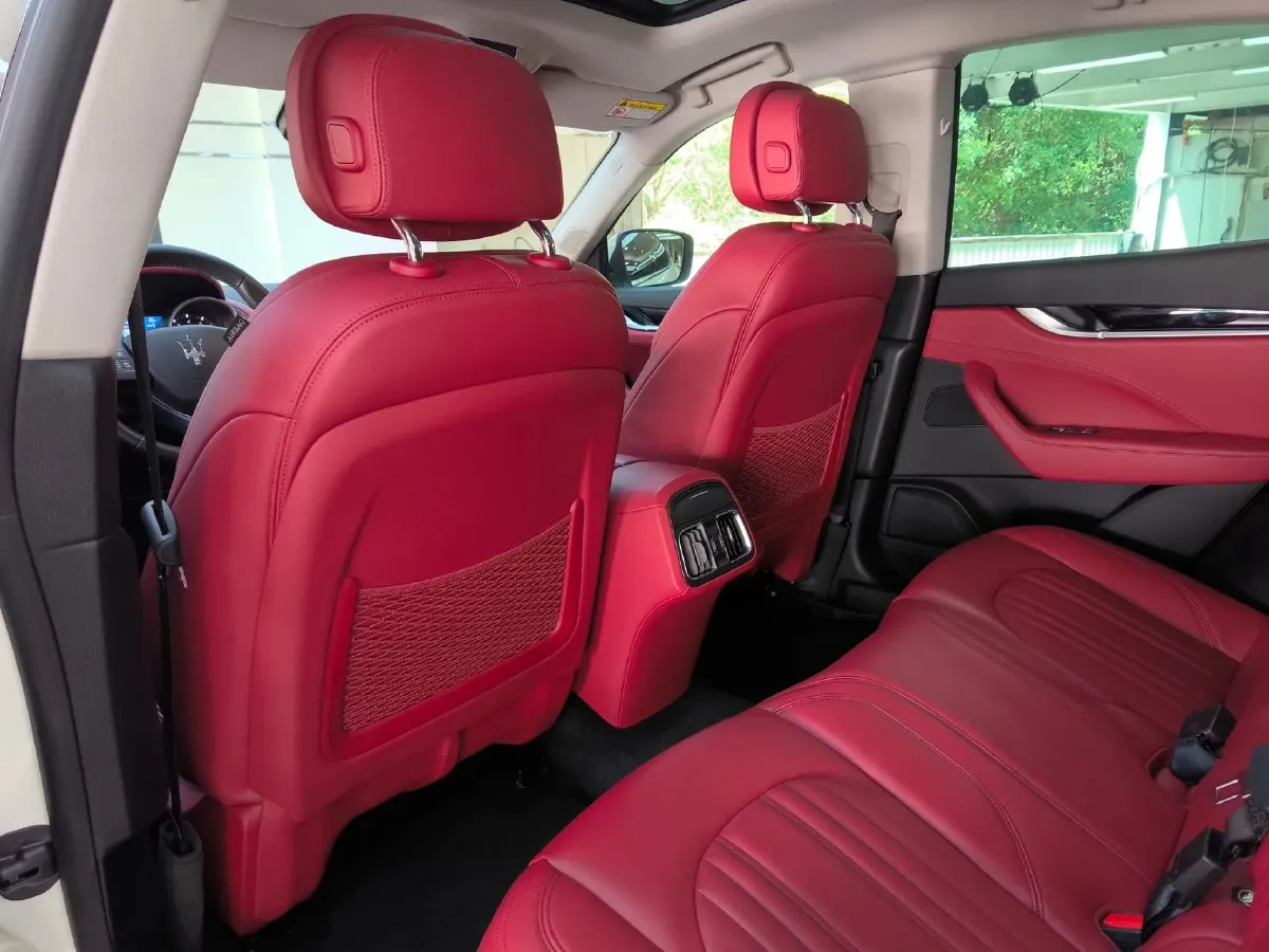 2018 Maserati Levante 3.0T 350HP V6 8AT,autocango,china used car exporter,china ev exporter,chinese used car exporter,chinese used ev exporter