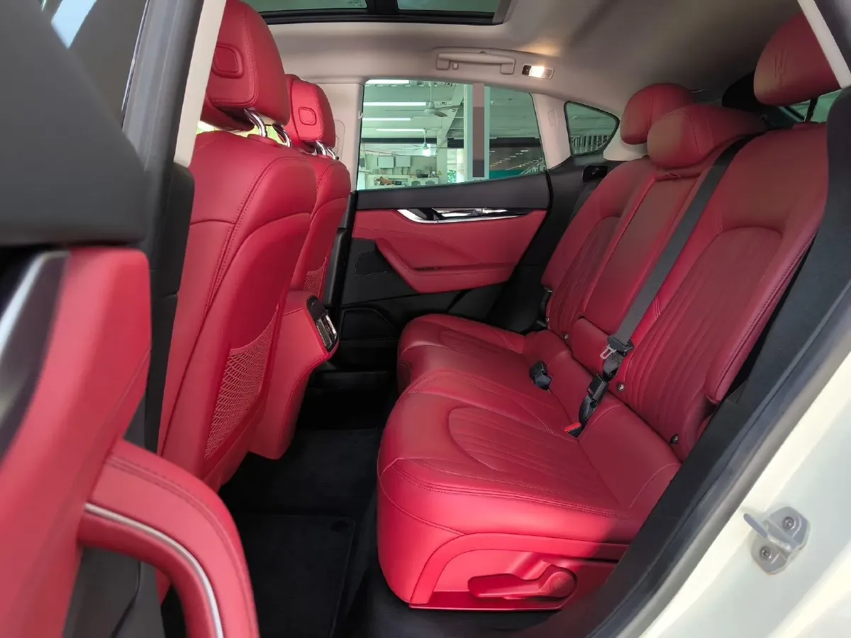 2018 Maserati Levante 3.0T 350HP V6 8AT,autocango,china used car exporter,china ev exporter,chinese used car exporter,chinese used ev exporter