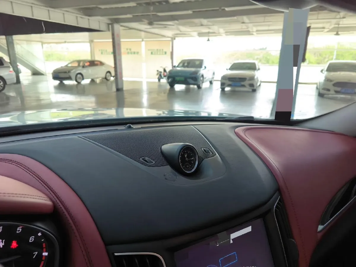 2018 Maserati Levante 3.0T 350HP V6 8AT,autocango,china used car exporter,china ev exporter,chinese used car exporter,chinese used ev exporter