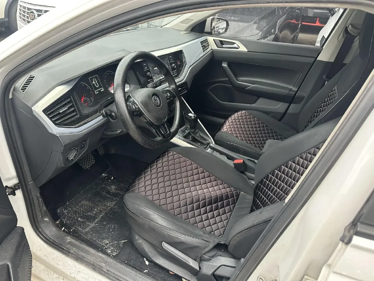 2019 Volkswagen Polo 1.5L 113HP L4 6AT,autocango,china used car exporter,china ev exporter,chinese used car exporter,chinese used ev exporter