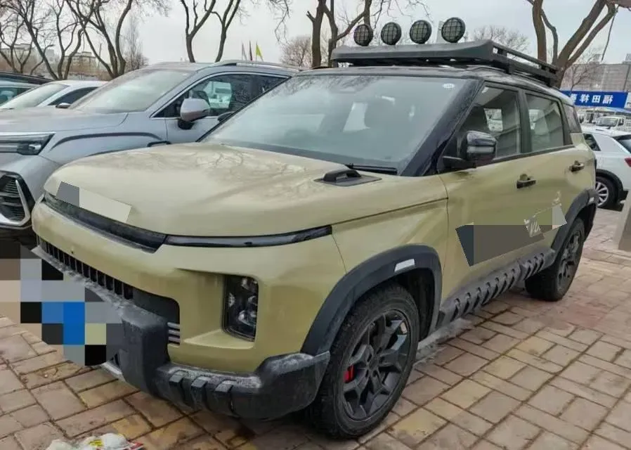 2025 Geely Cowboy 1.5T 181HP L4 7DCT,autocango,china used car exporter,china ev exporter,chinese used car exporter,chinese used ev exporter