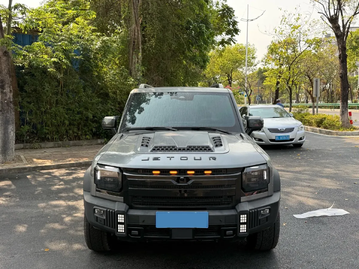 2023 Jetour Traveller 2.0T 254HP L4 7DCT,autocango,china used car exporter,china ev exporter,chinese used car exporter,chinese used ev exporter