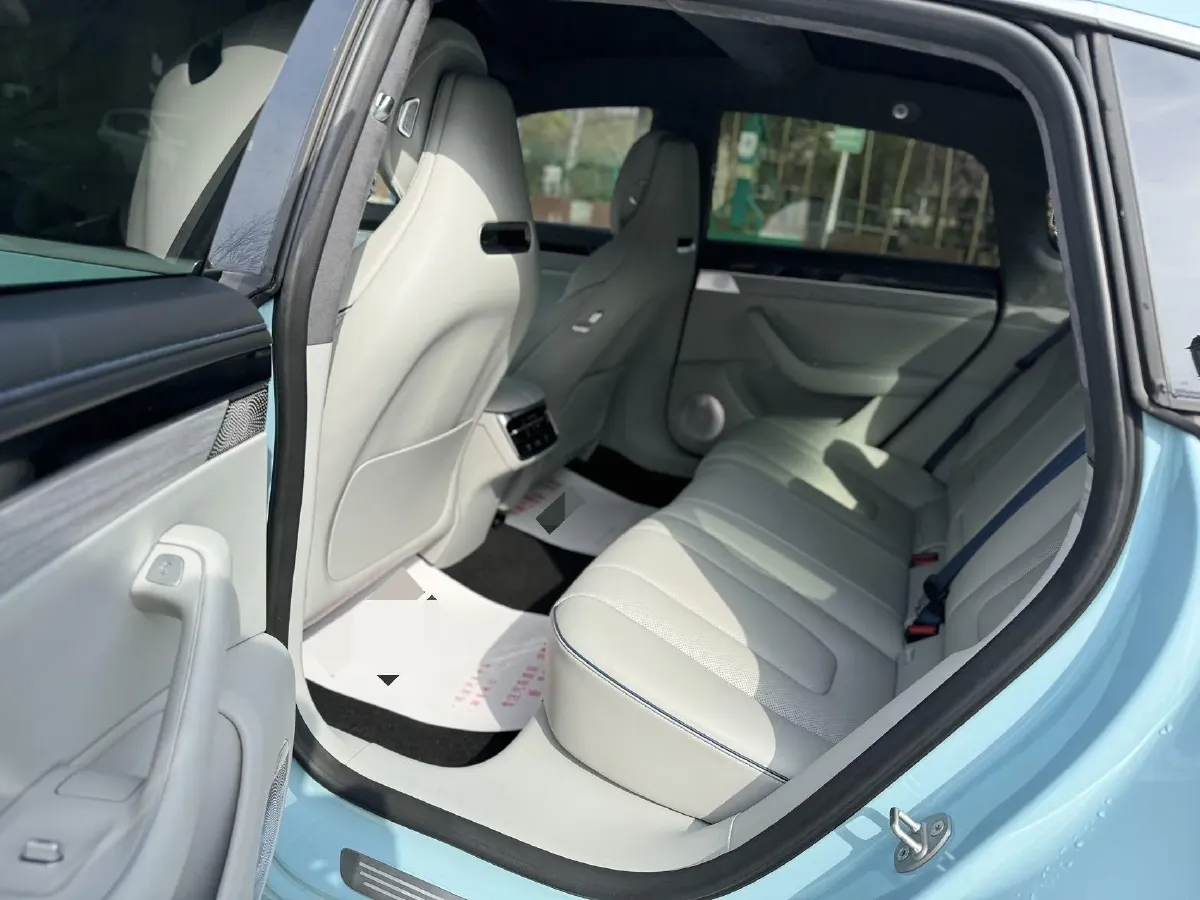 2025 Luxeed S7 BEV 100KWH,autocango,china used car exporter,china ev exporter,chinese used car exporter,chinese used ev exporter