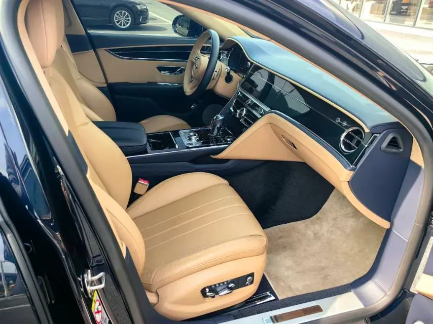 2021 Bentley Flying Spur 4.0T 550HP V8 8DCT,autocango,china used car exporter,china ev exporter,chinese used car exporter,chinese used ev exporter